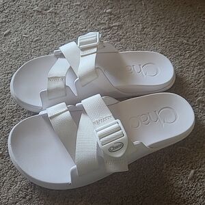 Chaco Chillos Slide Sandals Women’s White Size US 8 Beach Pool Outdoor